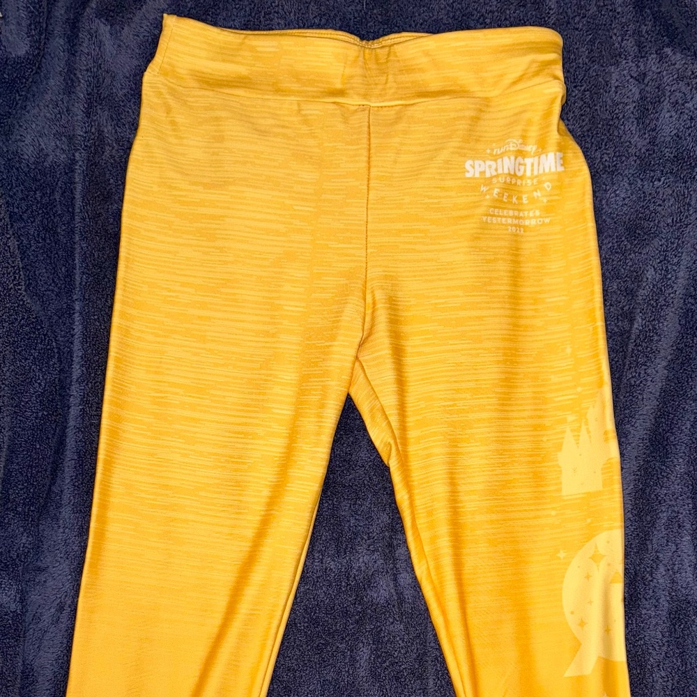Disney Parks RunDisney Springtime Surprise Yellow 2022 Leggings Size S